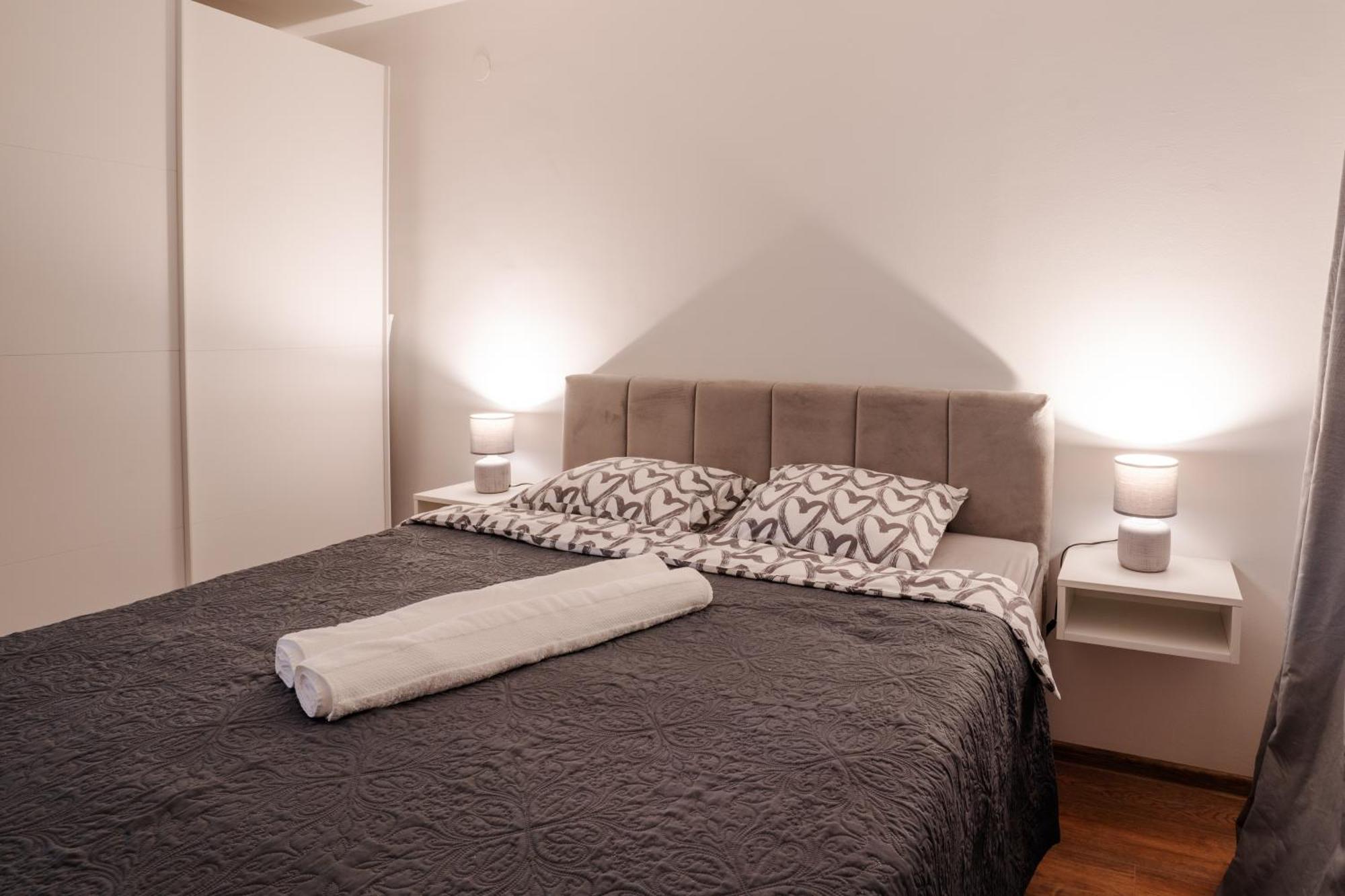Apartman Sanda Vukovar Buitenkant foto