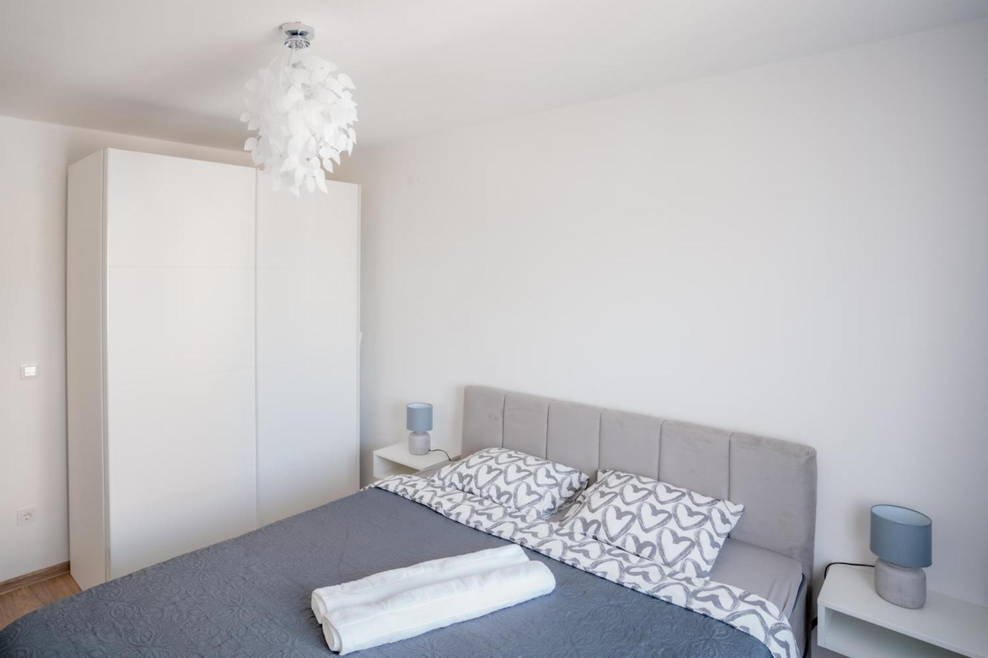 Apartman Sanda Vukovar Buitenkant foto