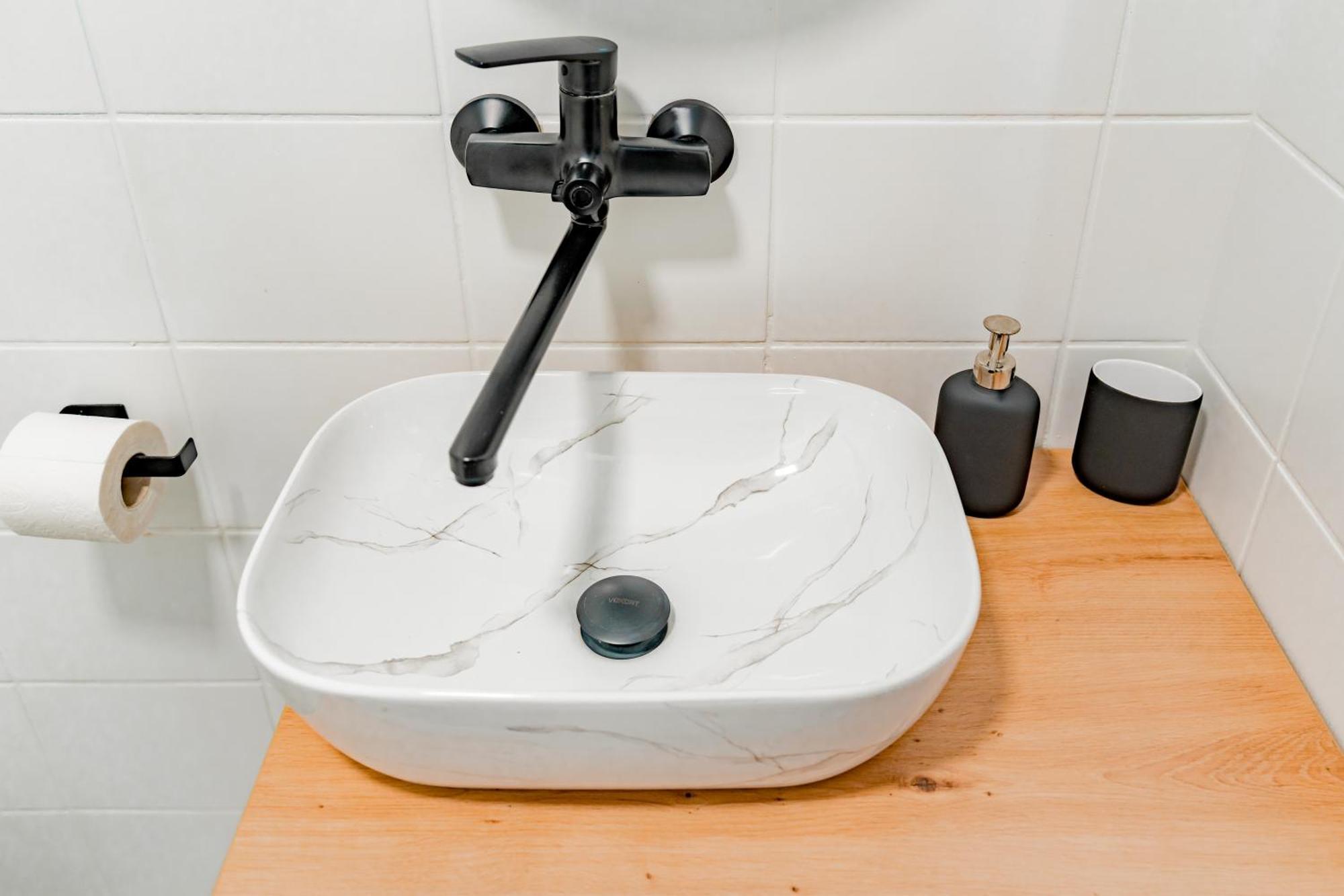 Apartman Sanda Vukovar Buitenkant foto